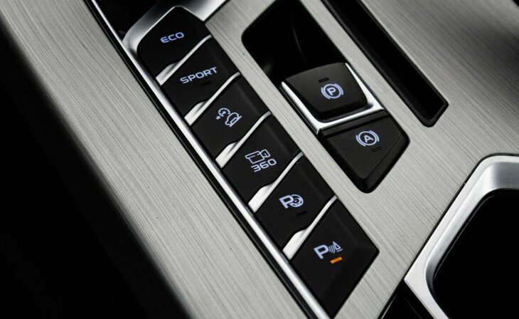 Geely Coolray - Фото 11