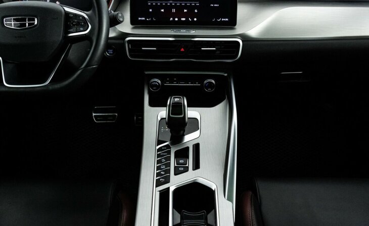 Geely Coolray - Фото 6