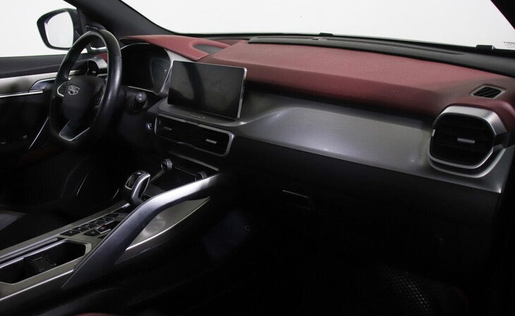 Geely Coolray - Фото 5