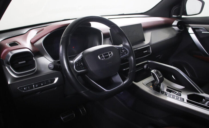 Geely Coolray - Фото 7