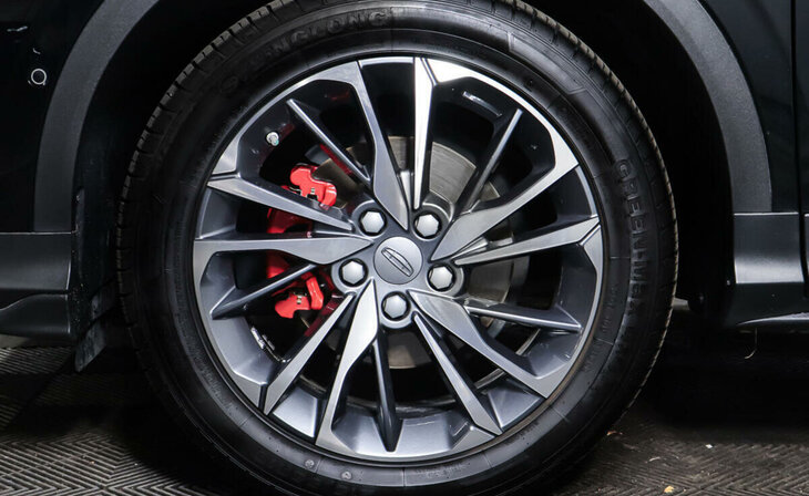 Geely Coolray - Фото 7