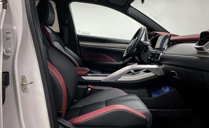 Geely Coolray - Фото 6