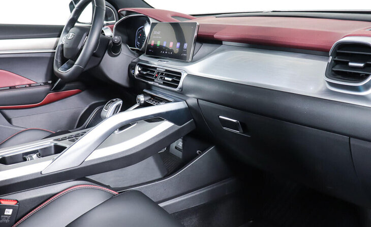 Geely Coolray - Фото 8