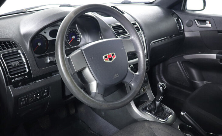 Geely Emgrand EC7 - Фото 6