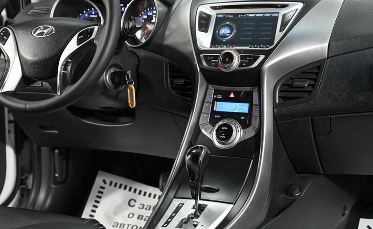 Hyundai Avante - Фото 5