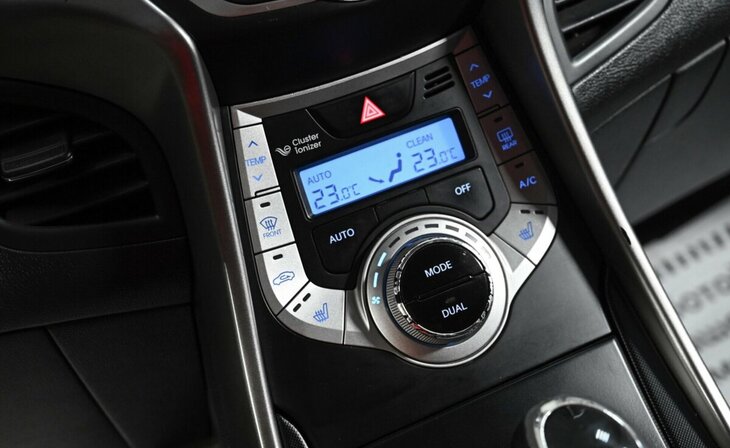 Hyundai Avante - Фото 8