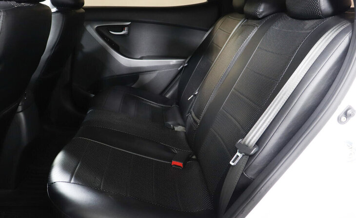 Hyundai Elantra - Фото 9