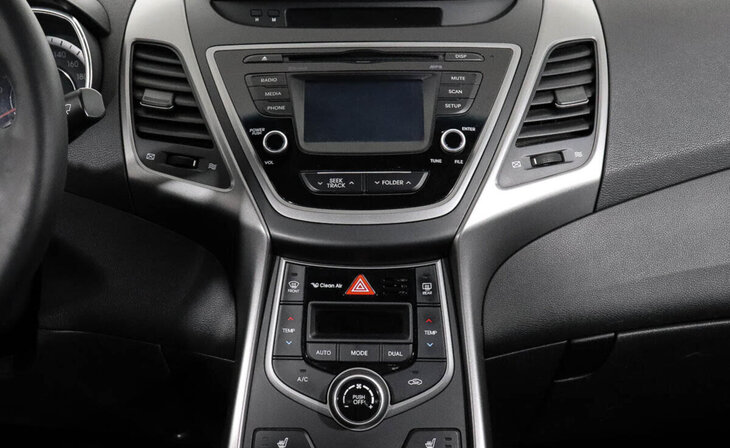 Hyundai Elantra - Фото 9