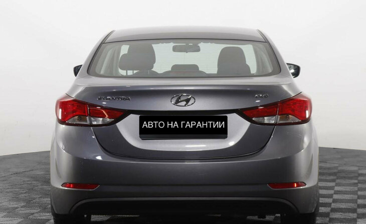 Hyundai Elantra - Фото 3