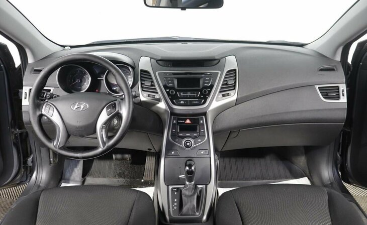 Hyundai Elantra - Фото 7