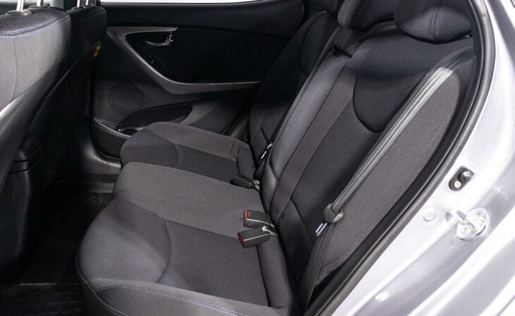 Hyundai Elantra - Фото 9