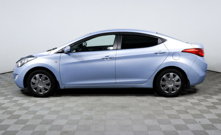 Hyundai Elantra - Фото 2