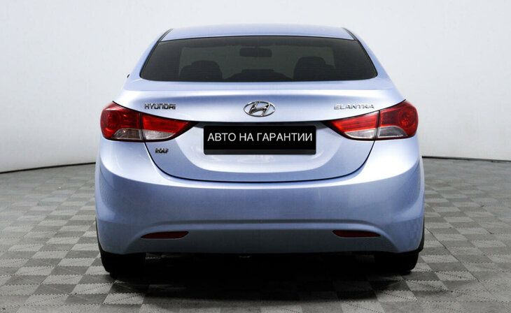 Hyundai Elantra - Фото 5