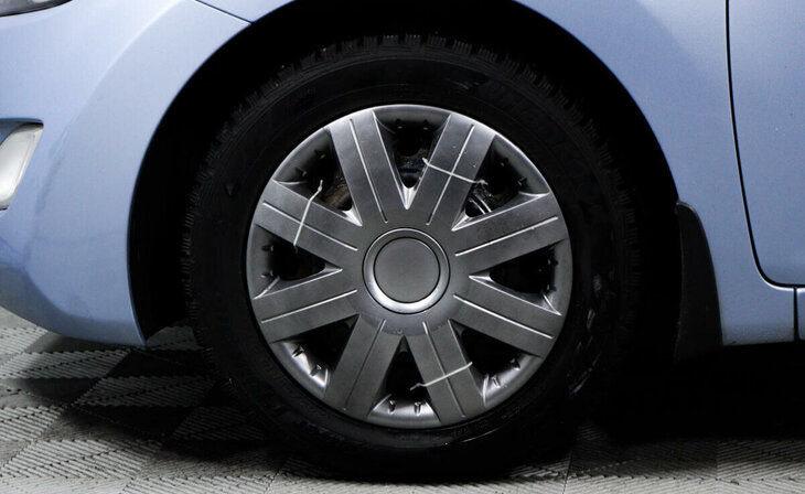 Hyundai Elantra - Фото 6