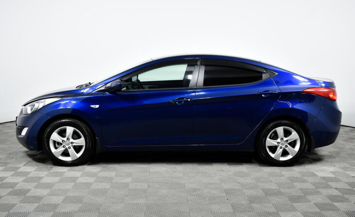 Hyundai Elantra - Фото 2