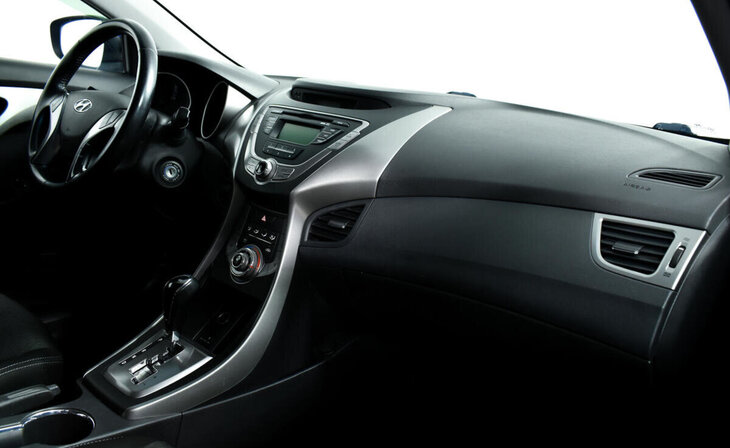 Hyundai Elantra - Фото 7