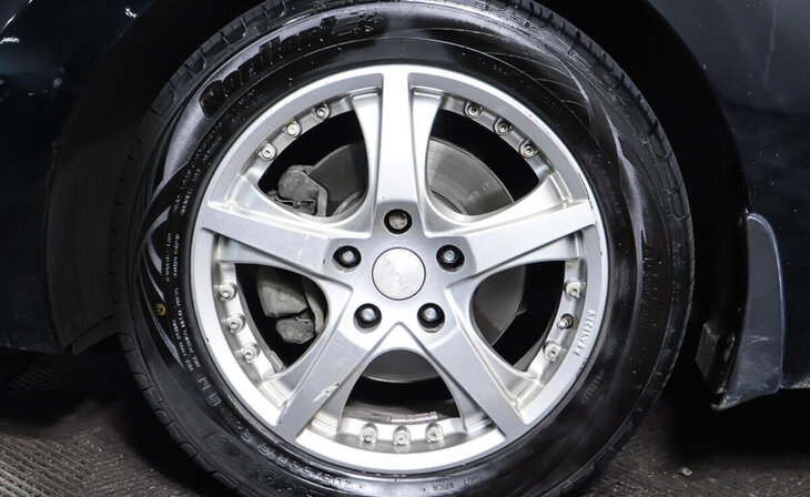 Hyundai Elantra - Фото 8