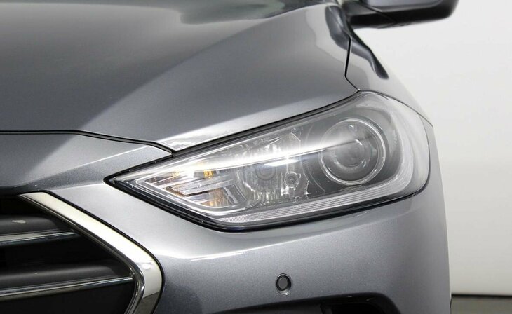 Hyundai Elantra - Фото 4