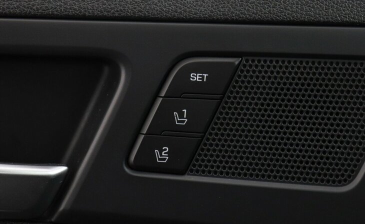 Hyundai Elantra - Фото 10