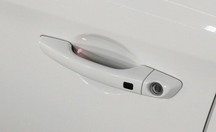 Hyundai Elantra - Фото 11