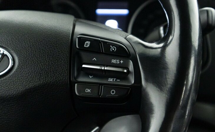 Hyundai Elantra - Фото 12