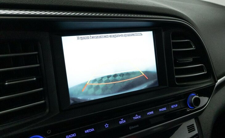 Hyundai Elantra - Фото 14