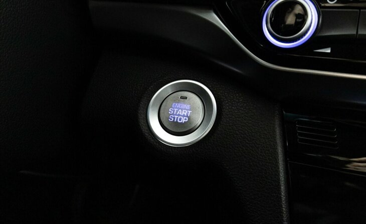 Hyundai Elantra - Фото 15