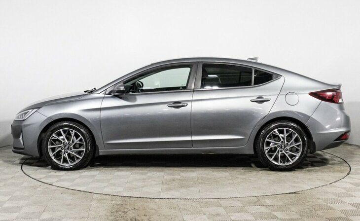 Hyundai Elantra - Фото 2