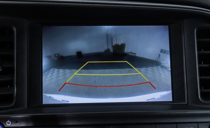 Hyundai Elantra - Фото 10