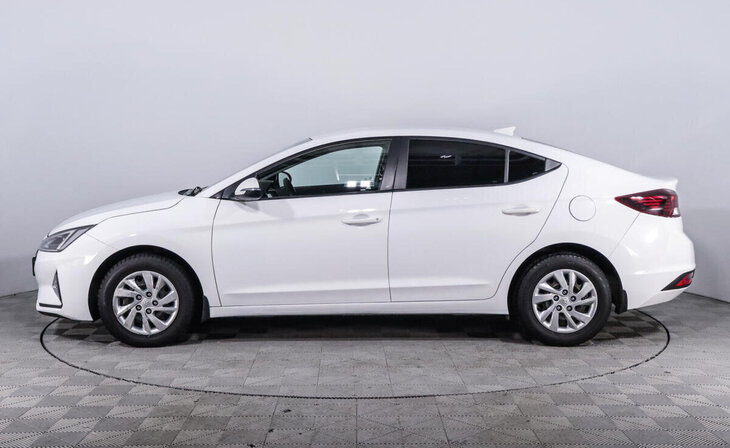 Hyundai Elantra - Фото 2