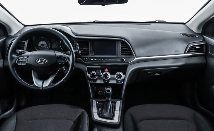 Hyundai Elantra - Фото 7