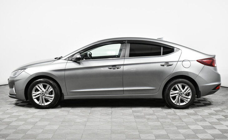 Hyundai Elantra - Фото 2