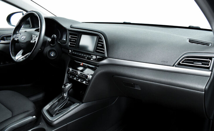 Hyundai Elantra - Фото 6