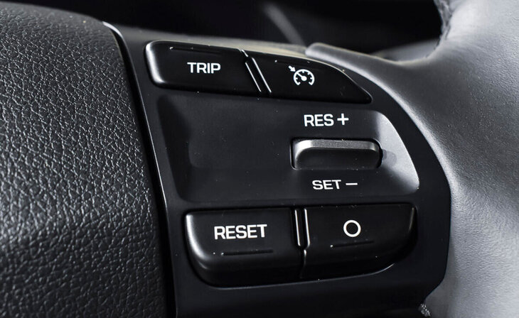 Hyundai Elantra - Фото 11