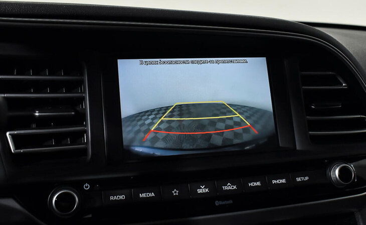 Hyundai Elantra - Фото 13