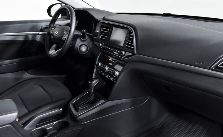 Hyundai Elantra - Фото 7