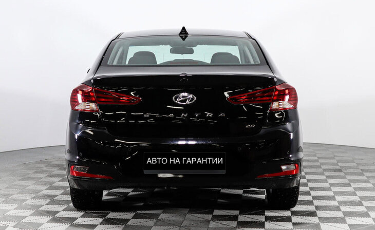 Hyundai Elantra - Фото 4