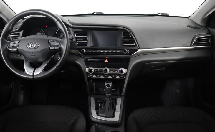 Hyundai Elantra - Фото 7