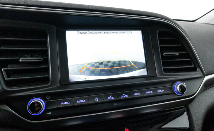 Hyundai Elantra - Фото 11