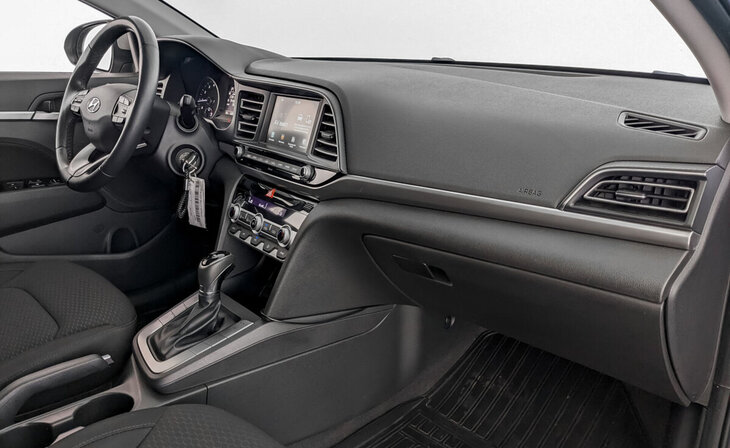 Hyundai Elantra - Фото 9