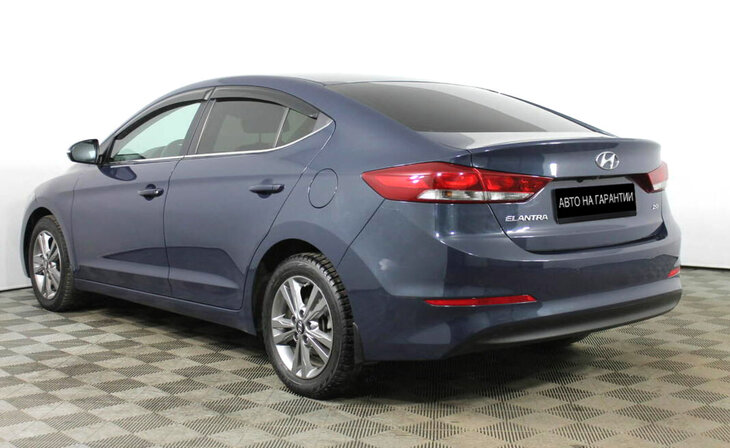 Hyundai Elantra - Фото 3