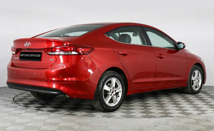 Hyundai Elantra - Фото 2