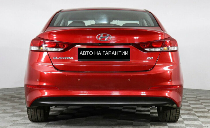 Hyundai Elantra - Фото 3