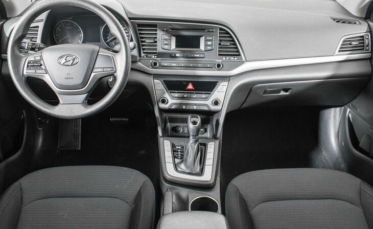Hyundai Elantra - Фото 6