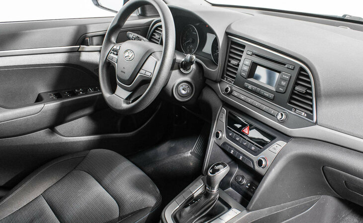 Hyundai Elantra - Фото 7