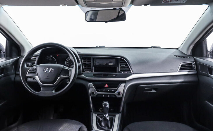 Hyundai Elantra - Фото 7