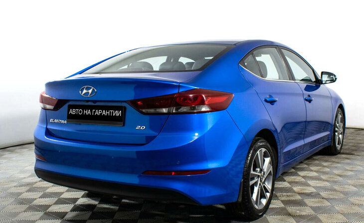 Hyundai Elantra - Фото 2