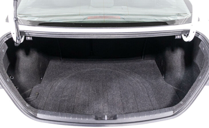 Hyundai Elantra - Фото 15