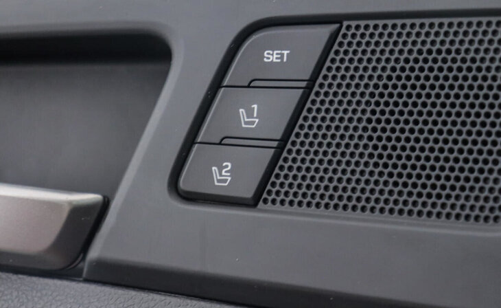 Hyundai Elantra - Фото 11