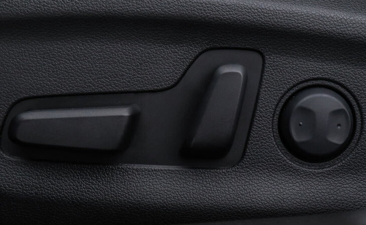 Hyundai Elantra - Фото 12